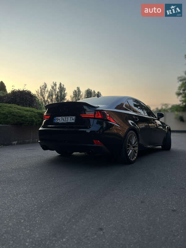 Седан Lexus IS 2013 в Одессе