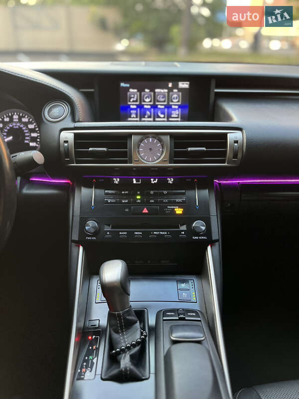 Седан Lexus IS 2013 в Одессе