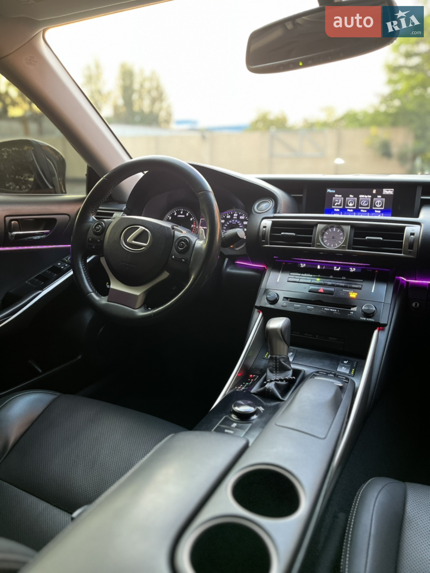 2013 Lexus IS - мініатюра 26