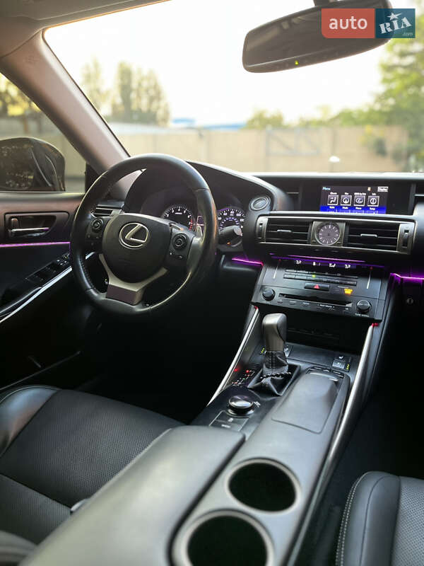 Седан Lexus IS 2013 в Одессе