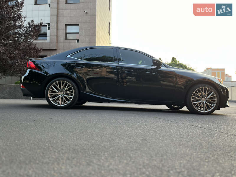 Седан Lexus IS 2013 в Одессе фото 40 Седан Lexus IS 2013 в Одессе