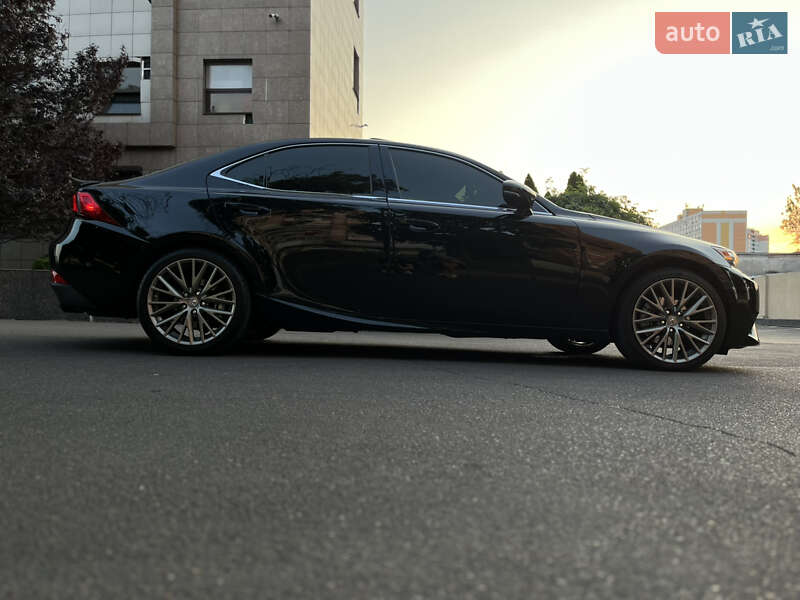 Седан Lexus IS 2013 в Одессе фото 45 Седан Lexus IS 2013 в Одессе