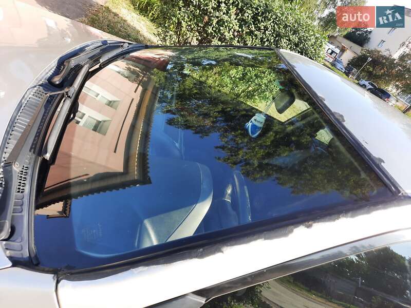 Седан Lexus IS 1999 в Краснограде