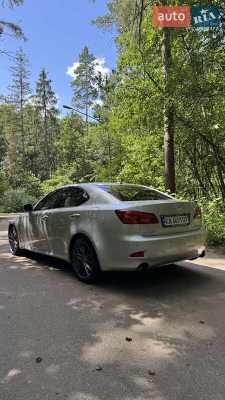 Седан Lexus IS 2007 в Киеве