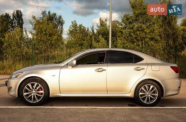 Седан Lexus IS 2005 в Коростені