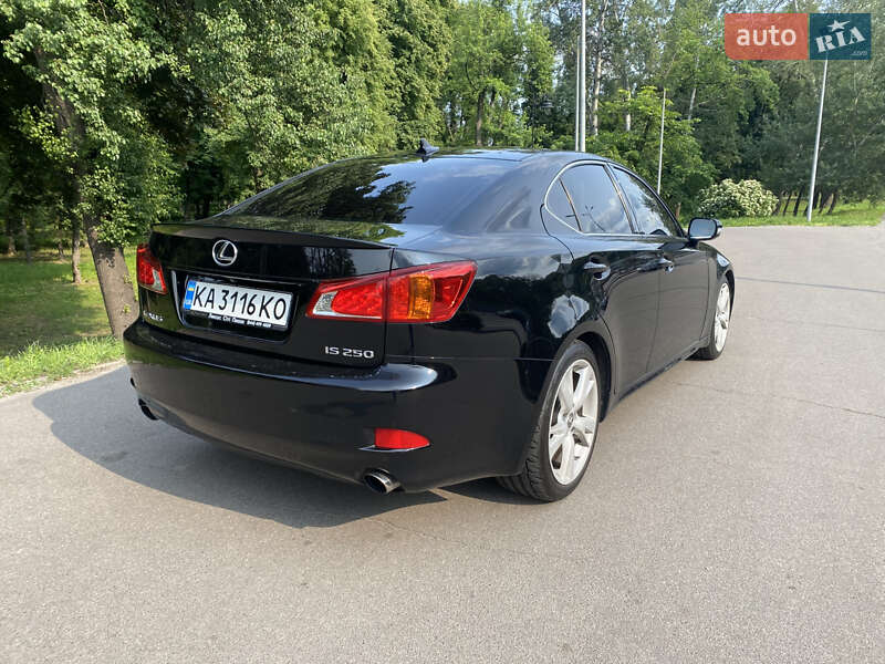 Седан Lexus IS 2008 в Киеве