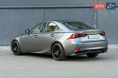 Седан Lexus IS 2013 в Киеве