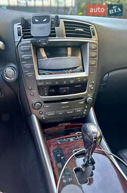 Седан Lexus IS 2008 в 