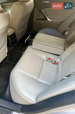 Седан Lexus IS 2006 в 