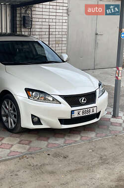 Седан Lexus IS 2013 в 