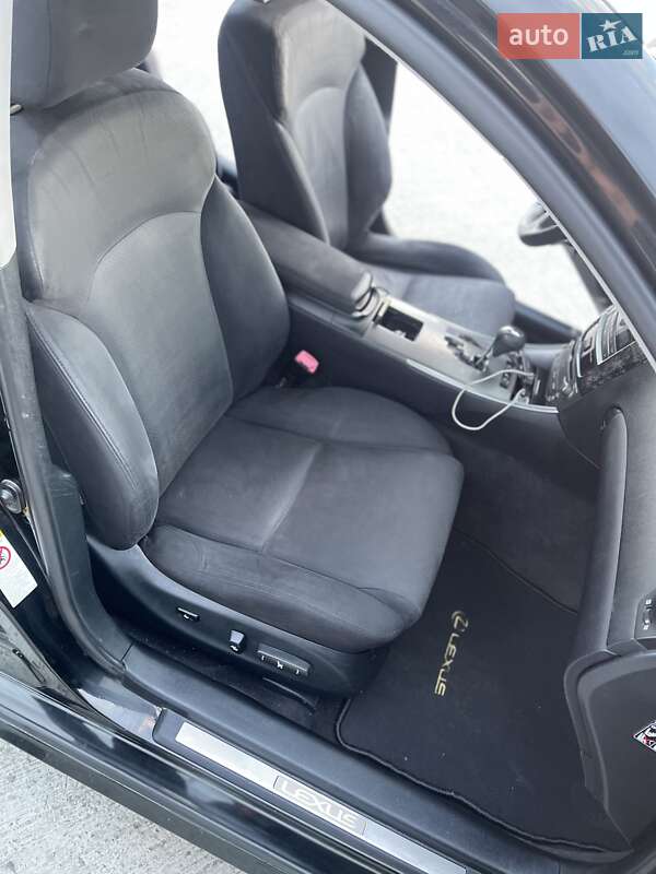 Седан Lexus IS 2006 в Ивано-Франковске
