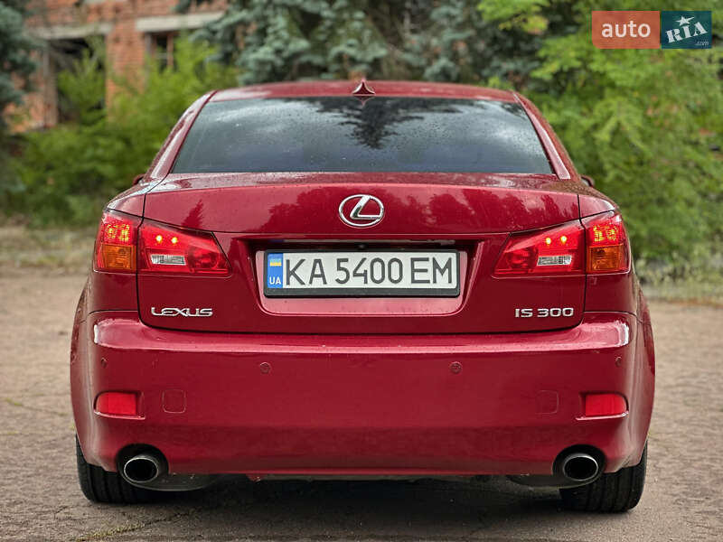 Седан Lexus IS 2007 в Киеве