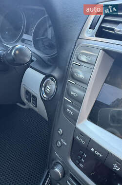 Седан Lexus IS 2005 в 