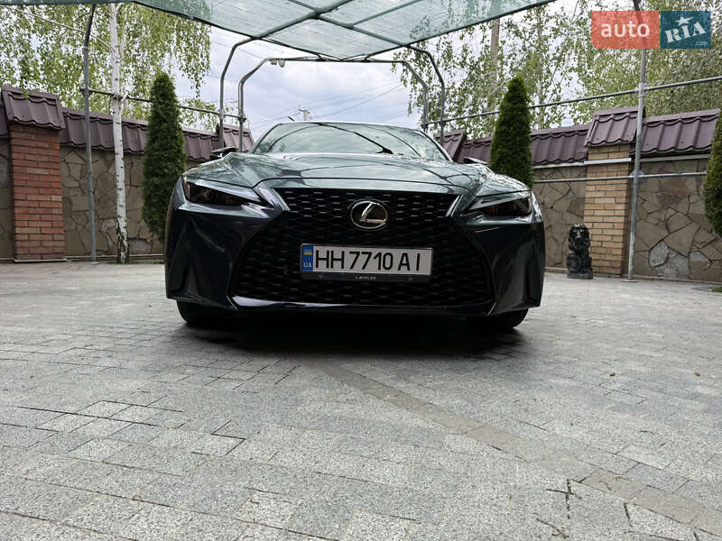 Lexus IS 2021 Lexus IS 2021