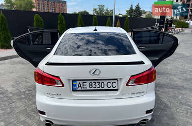 Седан Lexus IS 2013 в 