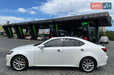 Седан Lexus IS 2013 в 