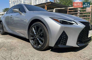 Седан Lexus IS 2022 в Киеве