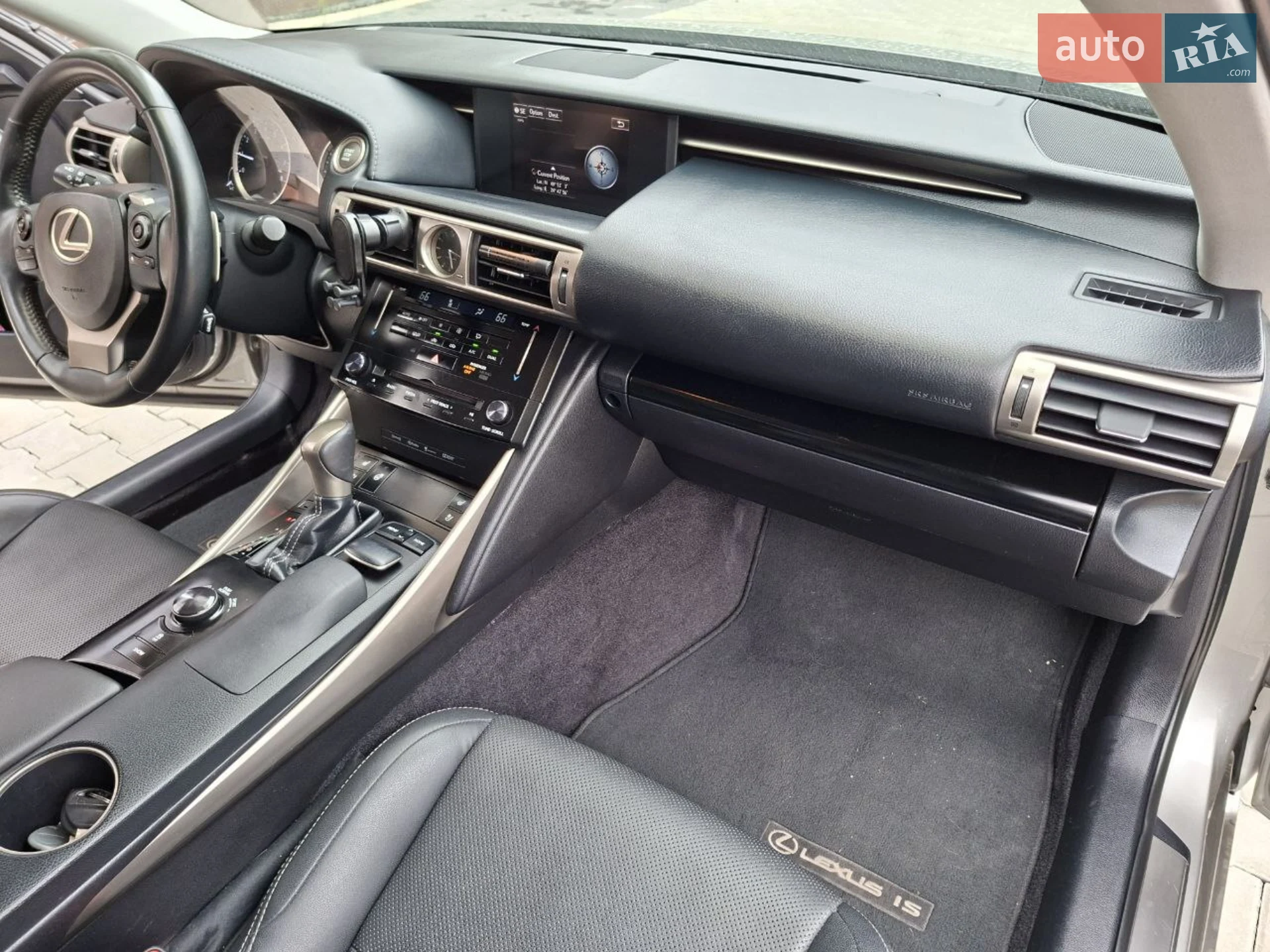 2013 Lexus IS - мініатюра 11