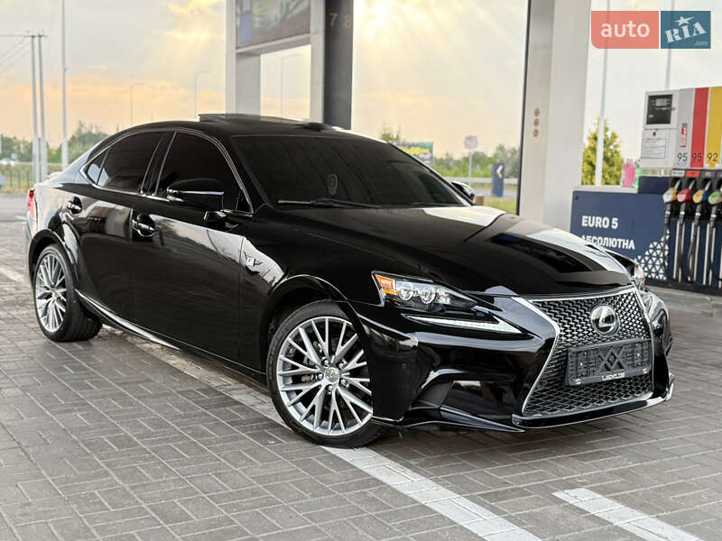 Lexus IS 2015