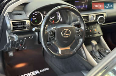 Седан Lexus IS 2014 в 