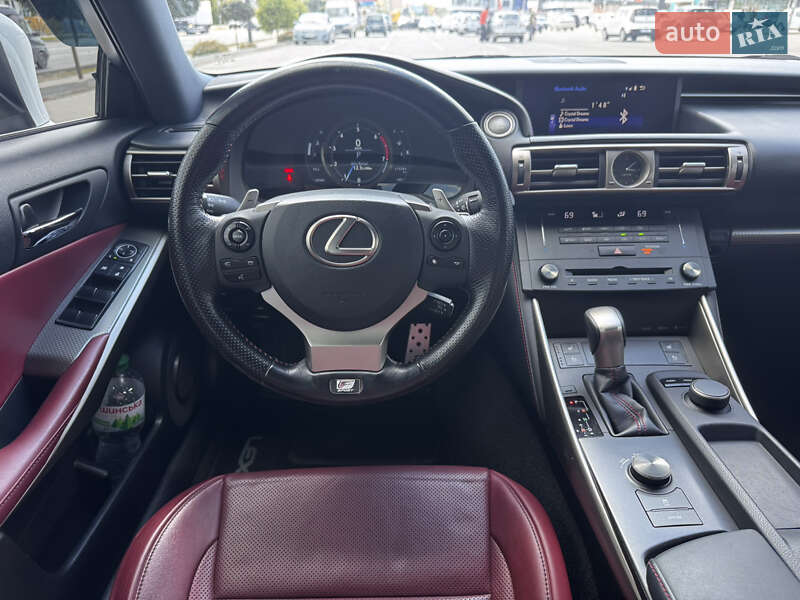 Седан Lexus IS 2015 в Киеве фото 22 Седан Lexus IS 2015 в Киеве