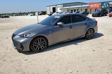Lexus IS 2018