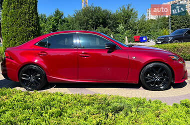 Седан Lexus IS 2014 в 