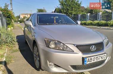 Седан Lexus IS 2007 в Тростянці