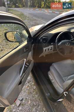 Седан Lexus IS 2006 в Боярці