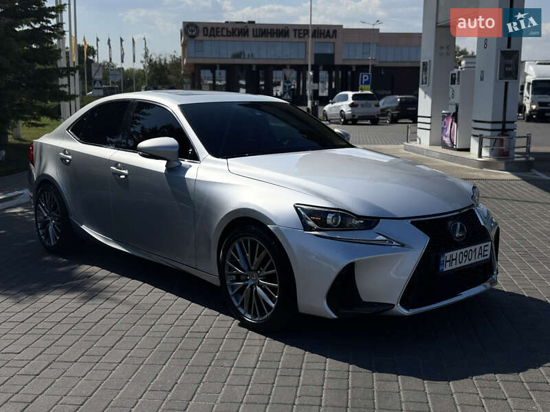 Седан Lexus IS 2017 в Одессе