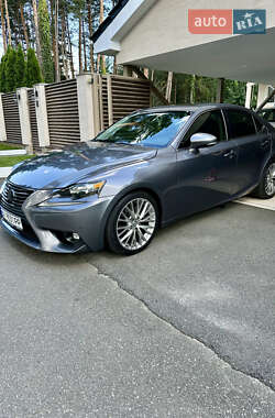 Седан Lexus IS 2014 в Киеве