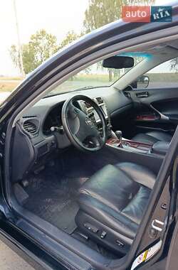 Седан Lexus IS 2006 в 