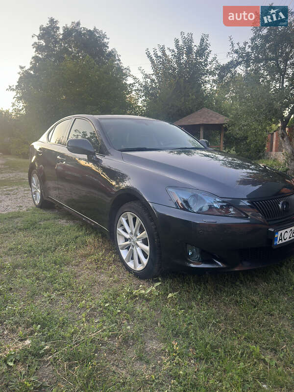Седан Lexus IS 2010 в Олександрії фото 3 Седан Lexus IS 2010 в Олександрії