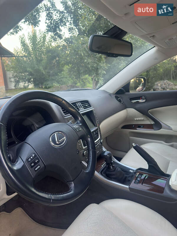 Седан Lexus IS 2010 в Олександрії фото 9 Седан Lexus IS 2010 в Олександрії