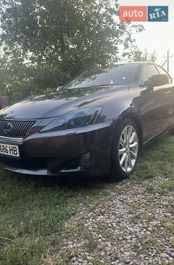 Седан Lexus IS 2010 в 