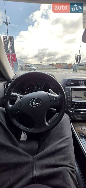 Седан Lexus IS 2010 в Киеве