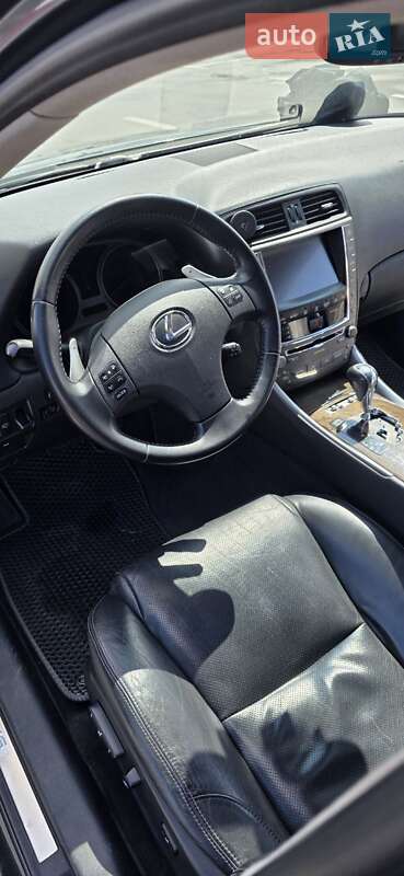 Седан Lexus IS 2010 в Киеве