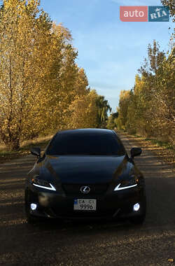 Седан Lexus IS 2006 в Киеве