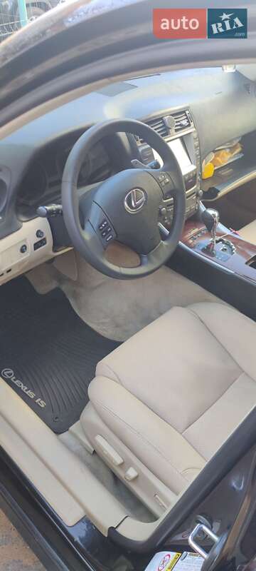 Седан Lexus IS 2007 в Николаеве
