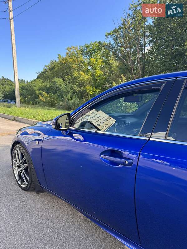 Седан Lexus IS 2016 в Харькове