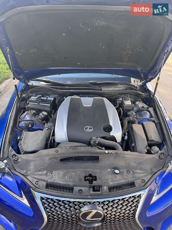 Седан Lexus IS 2016 в Харькове