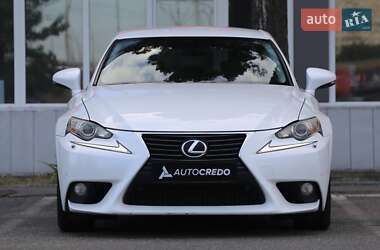 Седан Lexus IS 2013 в 