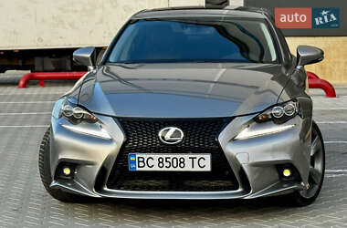 Седан Lexus IS 2014 в 