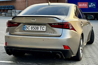 Седан Lexus IS 2014 в 