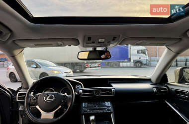 Седан Lexus IS 2014 в 