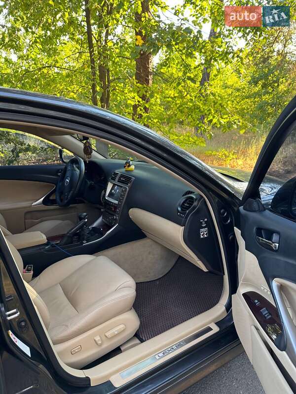 Седан Lexus IS 2007 в Новомосковске фото 23 Седан Lexus IS 2007 в Новомосковске