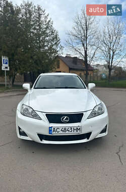 Седан Lexus IS 2012 в 