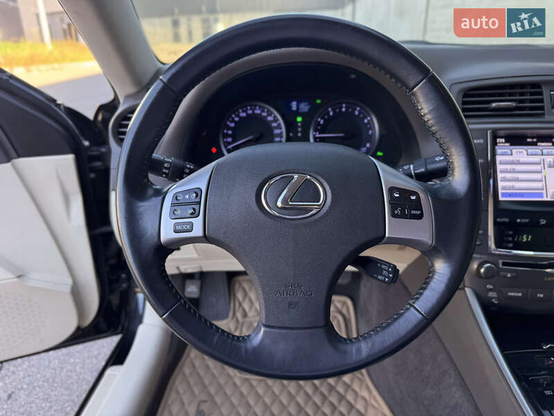 Седан Lexus IS 2011 в Киеве