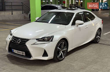 Седан Lexus IS 2017 в Києві