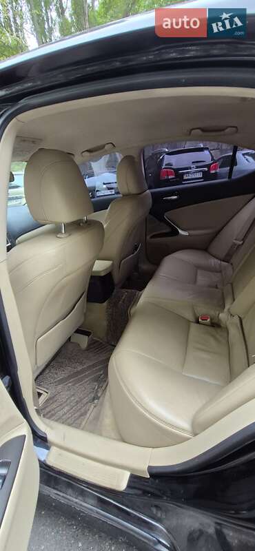 Седан Lexus IS 2006 в Киеве